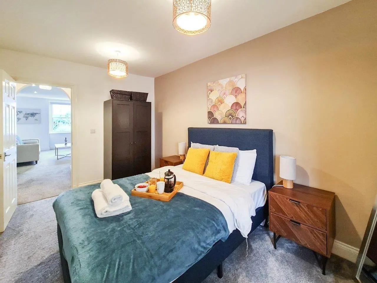 Margaret'S Garden By Fortuna Property Cheltenham Apartment